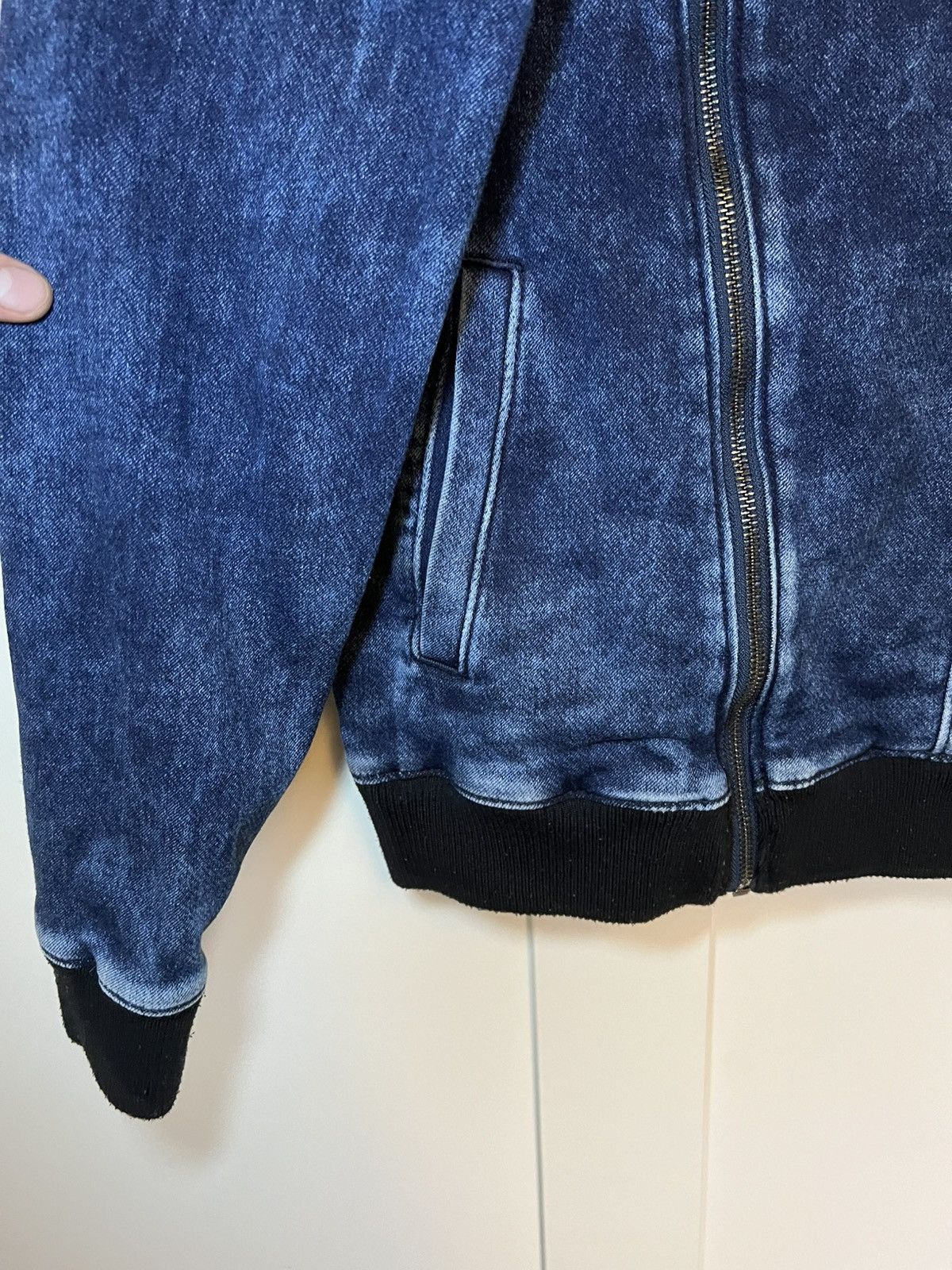 Guess Vintage Guess Jeans USA asymmetrical zip-up hoodie Size US S / EU 44-46 / 1 - 7 Thumbnail