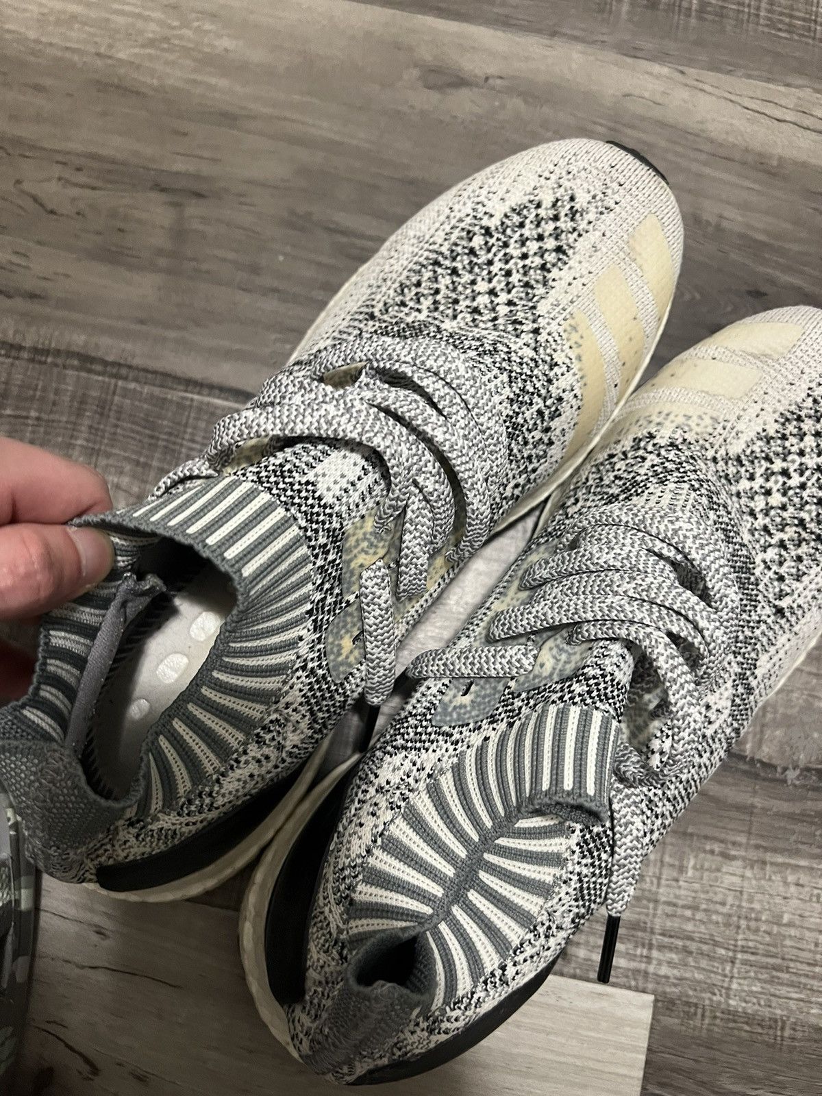 Adidas Ultraboost oreo Size US 9 / EU 42 - 4 Thumbnail