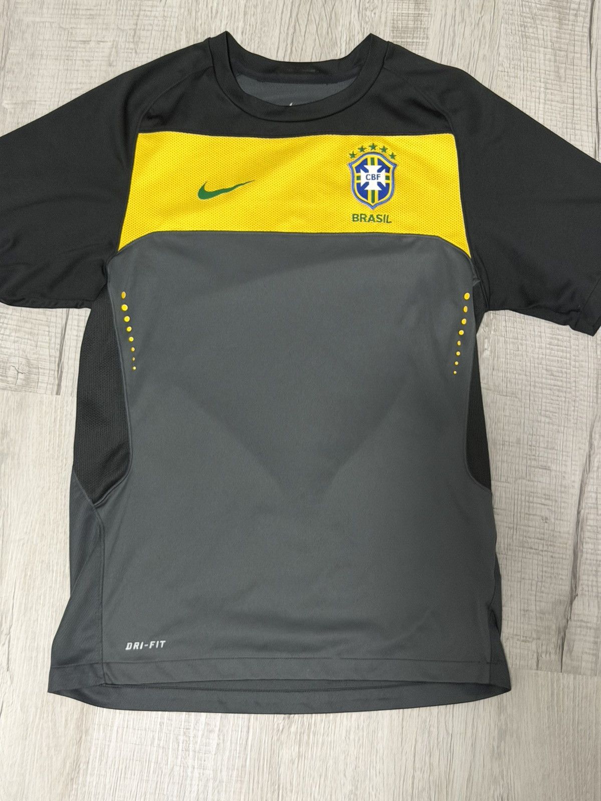 Nike Authentic Brazil Training Jersey Size US S / EU 44-46 / 1 - 1 Thumbnail