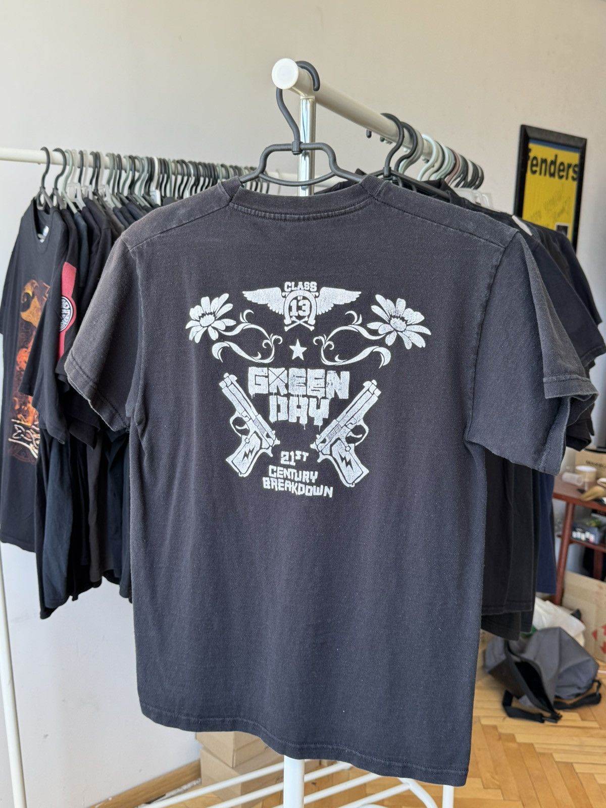 Band Tees Vintage Green Day USA Flag Guns T-Shirt Size US M / EU 48-50 / 2 - 2 Thumbnail