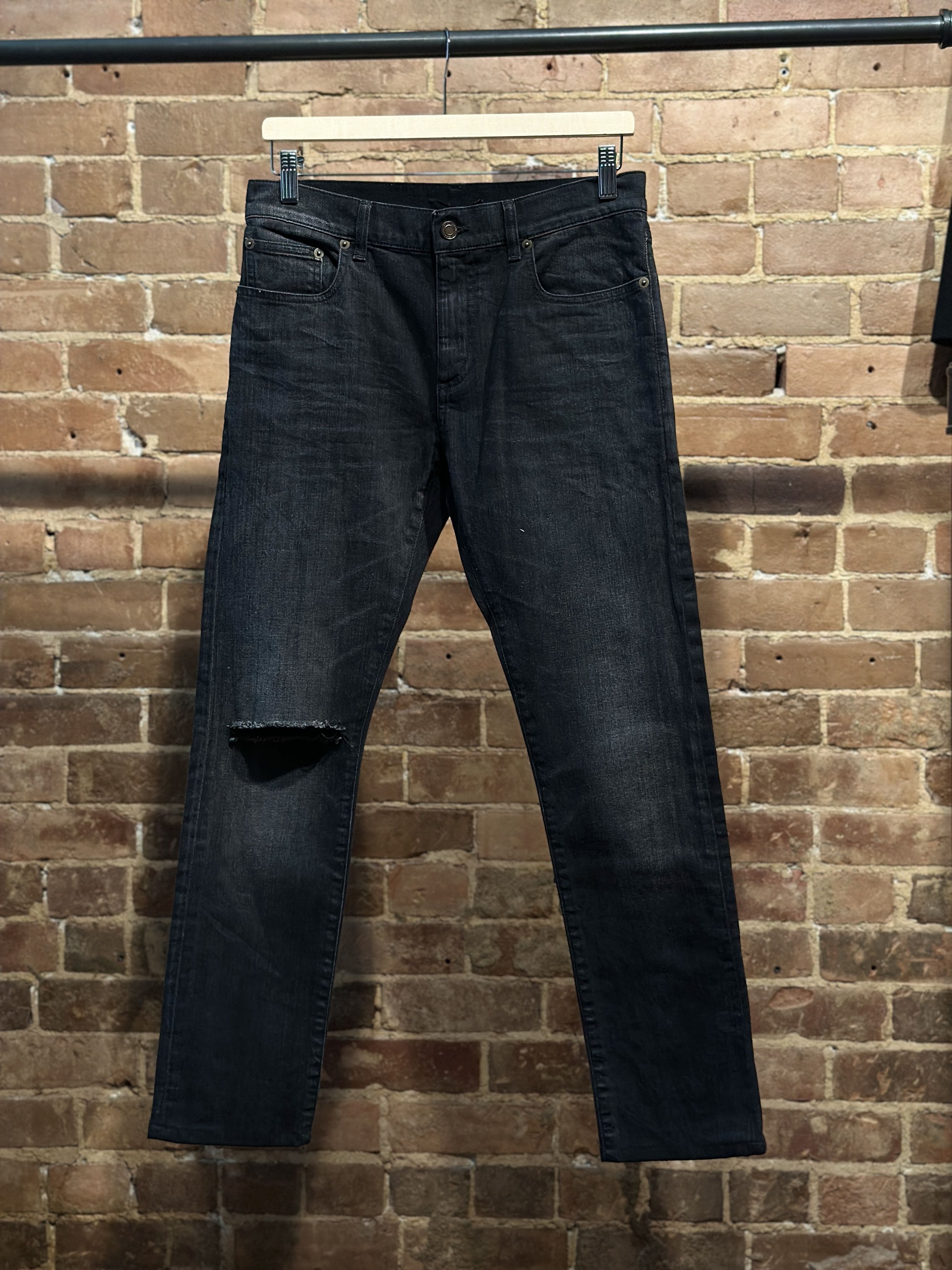 Saint Laurent Paris Saint Laurent Paris by Hedi Slimane Knee Slit D-02 Jeans Size US 30 / EU 46 - 1 Thumbnail