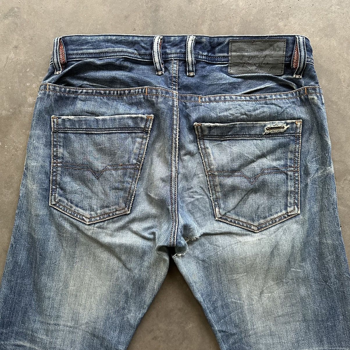 Japanese Brand W32 🔥 Vintage Diesel Sick Faded Distressed Denim Jean Pant Size US 32 / EU 48 - 14 Thumbnail