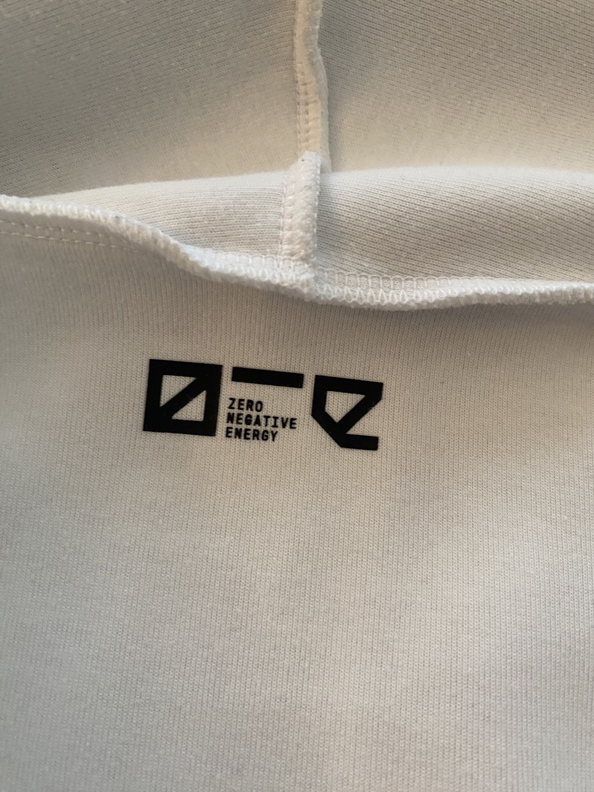 Adidas adidas Z.N.E. Hoodie (Womans) [Germany] Size XL / US 12-14 / IT 48-50 - 5 Thumbnail