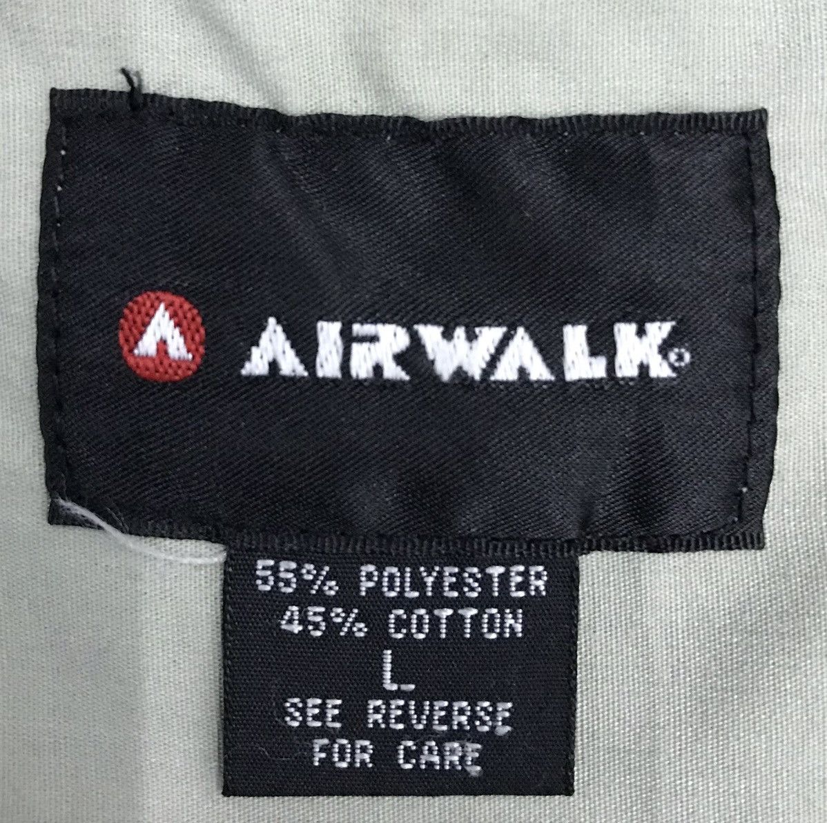 Airwalk × Vintage Vintage Airwalk Short Sleeve Shirt Button Ups Size US L / EU 52-54 / 3 - 14 Thumbnail