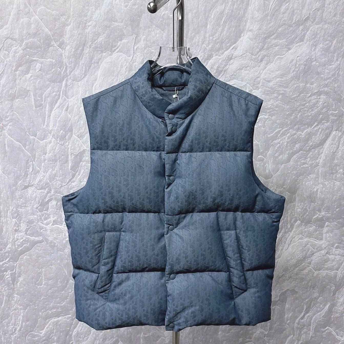 Dior dior ss25 oblique patterned down vest Size US L / EU 52-54 / 3 - 1 Thumbnail