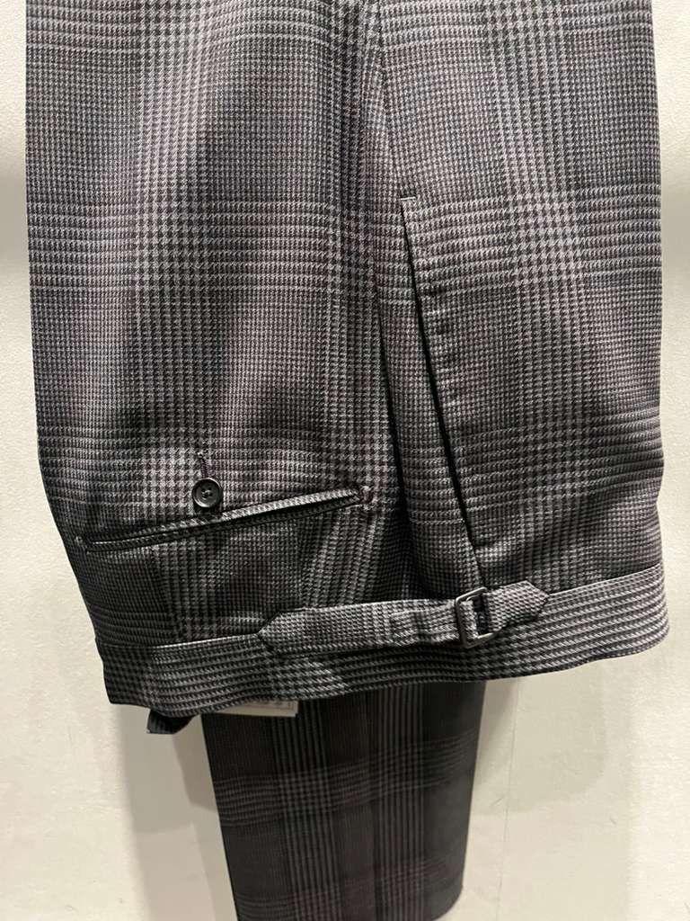 Tom Ford oc11z1225 Suit in Combo Grey Size US M / EU 48-50 / 2 - 2 Thumbnail