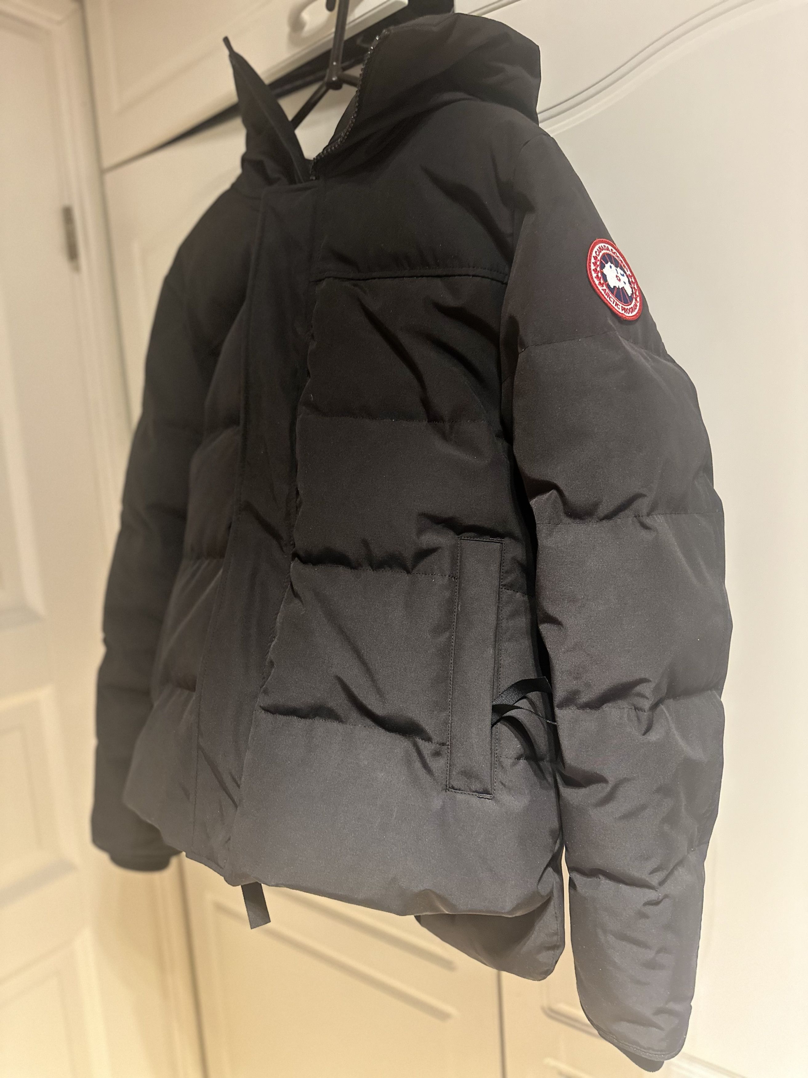 Image of Canada Goose Macmillan in Black, Men's (Size Medium)