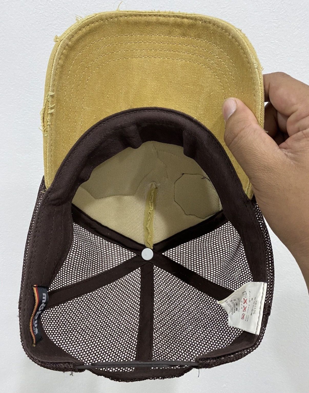 Japanese Brand VTG MOBUS Distress Trucker Hat Size ONE SIZE - 7 Thumbnail