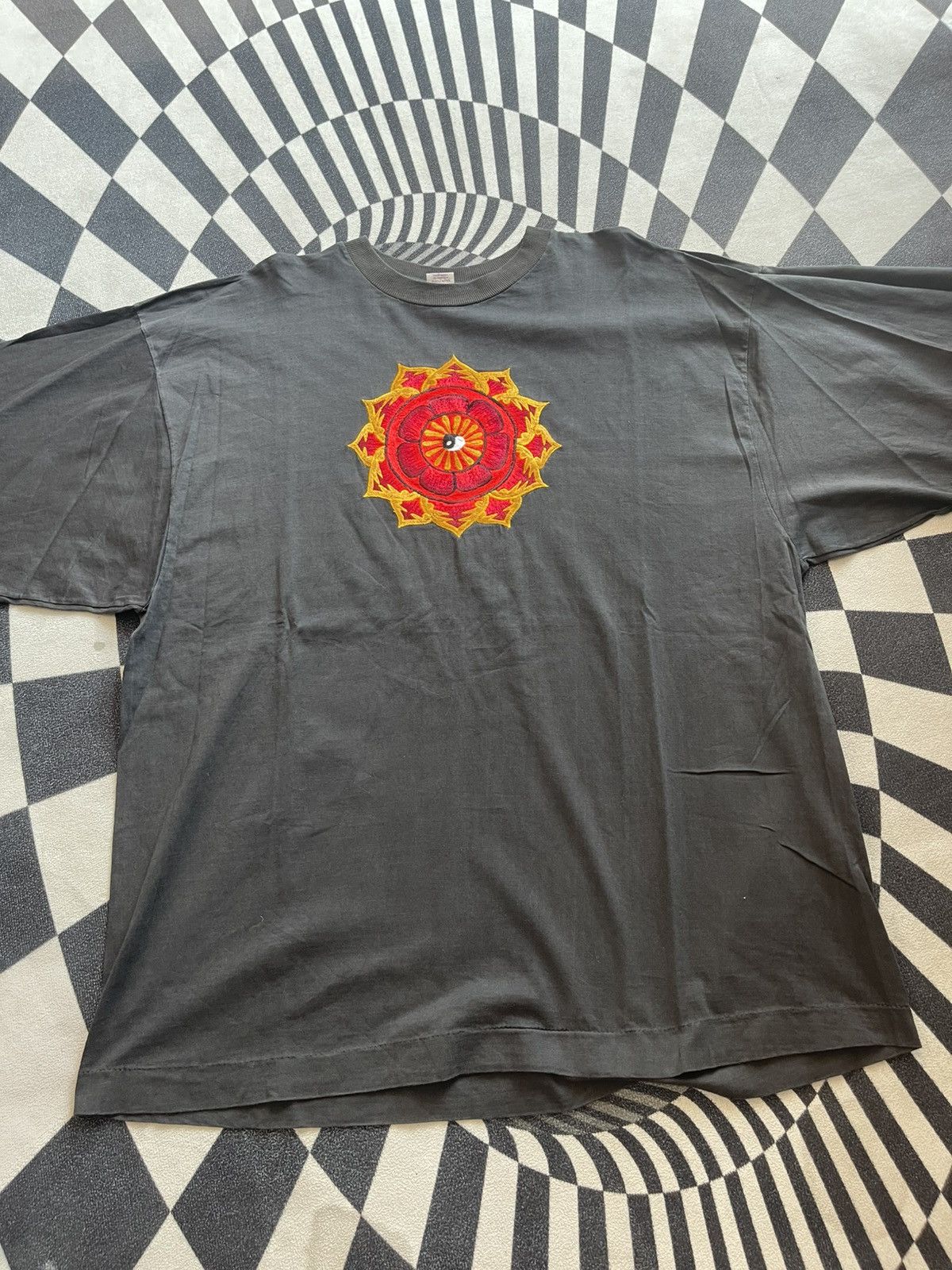 Vintage Vintage90s TiTex Nepal Hand Embroidered Mandala Yin Yang Tee Size US XL / EU 56 / 4 - 2 Thumbnail