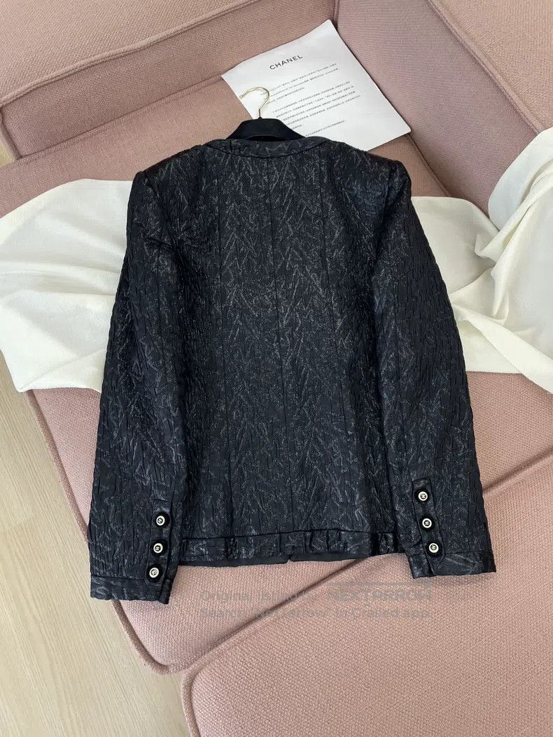 Chanel Chanel Black V-neck jacket Size S / US 4 / IT 40 - 3 Thumbnail