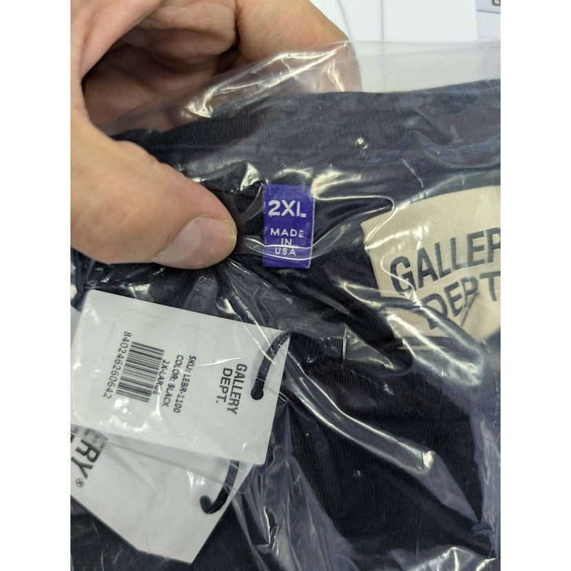 Gallery Dept. o1rshd1 Front Pocket Long Sleeve T-Shirt in Black Size US XXL / EU 58 / 5 - 18 Thumbnail