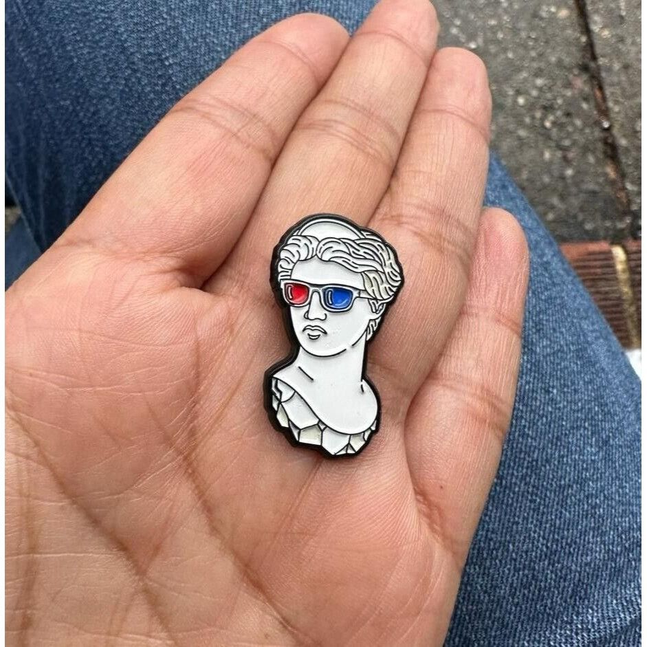 Other ✨New Oz Enamel Pin Fashionable Greek Sculpture Famous people Size ONE SIZE - 2 Thumbnail
