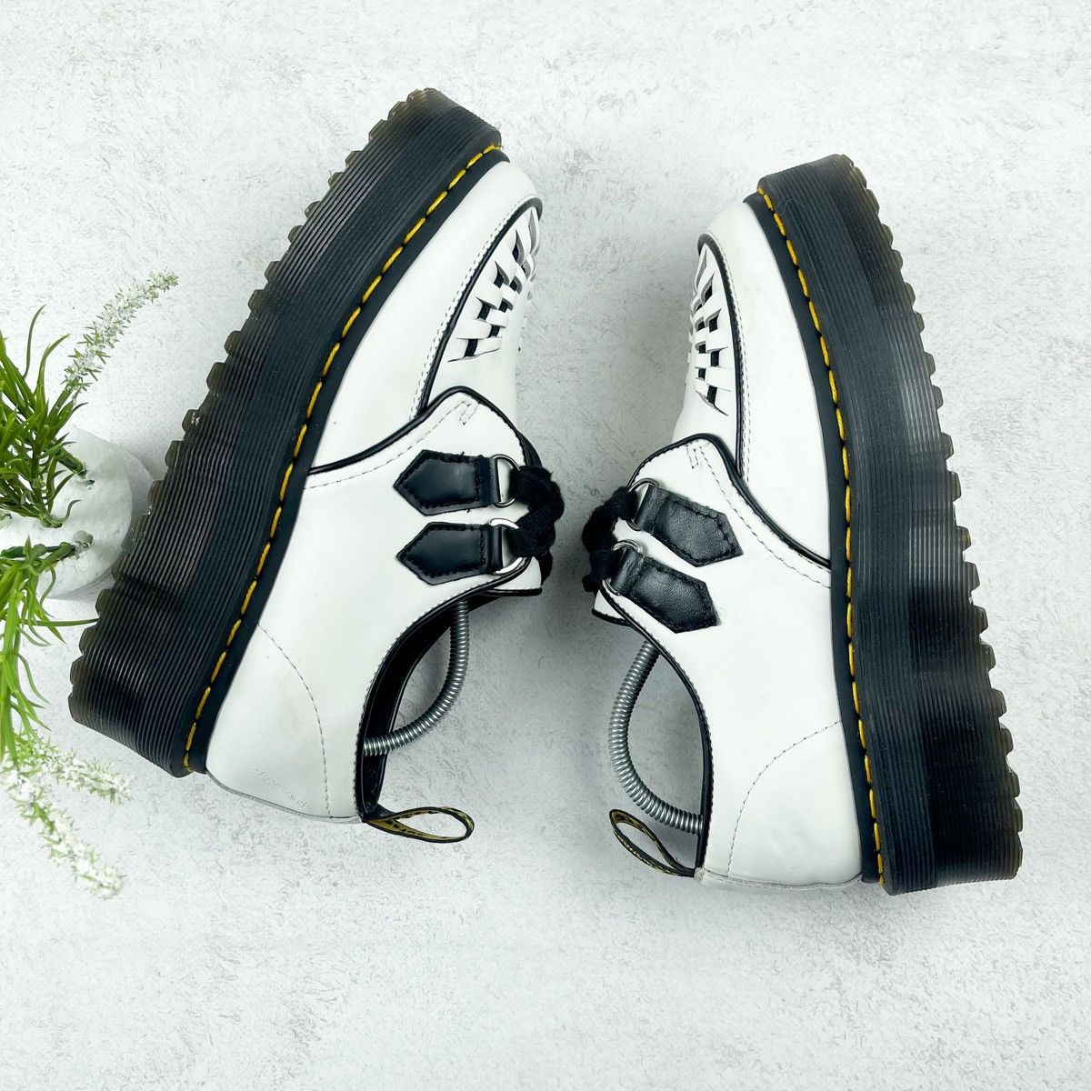 Dr. Martens Sidney Platform Creeper Size US 7 / IT 37 - 4 Thumbnail