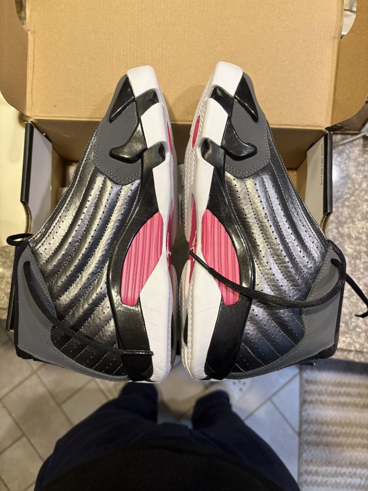 Jordan Brand × Nike Women’s Jordan 14 Retro Metallic Gray Hyper Pink Size US 6.5 / IT 36.5 - 7 Thumbnail