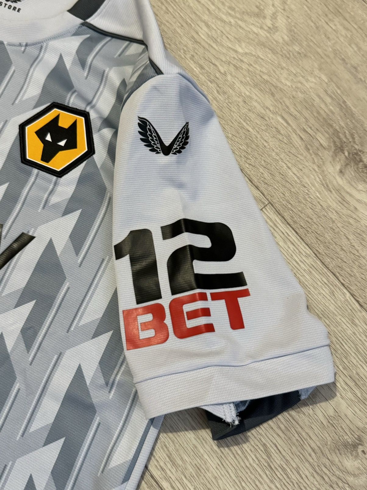 Castore 🔷Castore Wolverhampton 2022/23 Soccer jersey🔷 Size US L / EU 52-54 / 3 - 4 Thumbnail