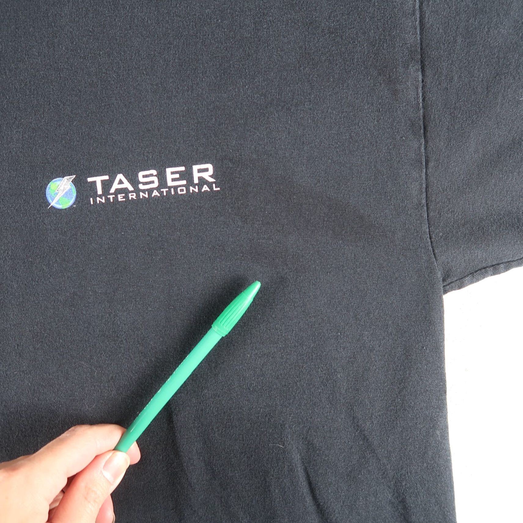 Gildan VINTAGE Taser International Promo T-Shirt Men’s XL Black Nike? Size US XL / EU 56 / 4 - 4 Thumbnail