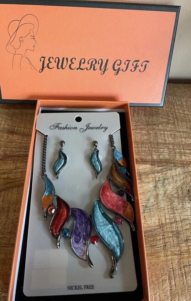 Designer Statement Resin Necklace & Earring Set Size ONE SIZE - 1 Preview
