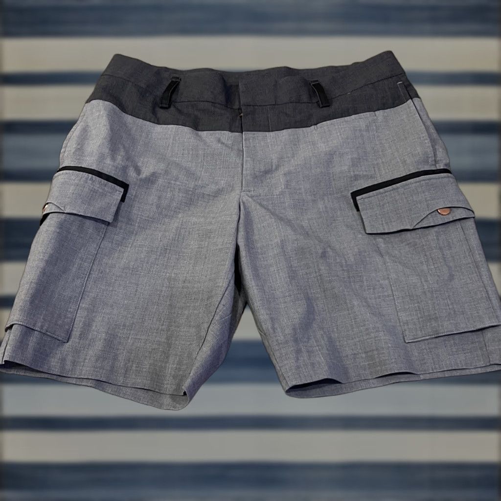 Vintage GRAY CHINO Cargo Shorts Size 34 Black Flat Front Regular Fit Mens Size US 34 / EU 50 - 1 Thumbnail