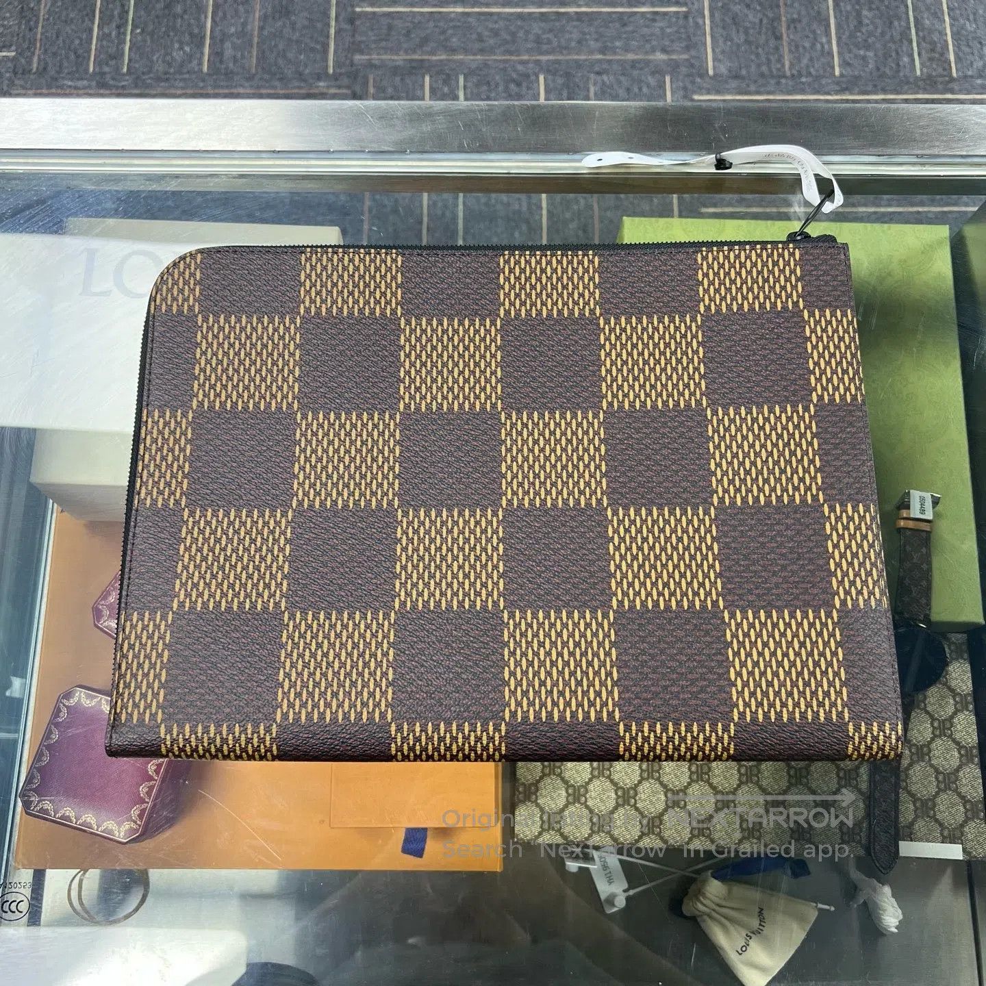 Louis Vuitton Louis Vuitton Polar Bear Co-branded Chessboard Grid Handba Size ONE SIZE - 2 Thumbnail