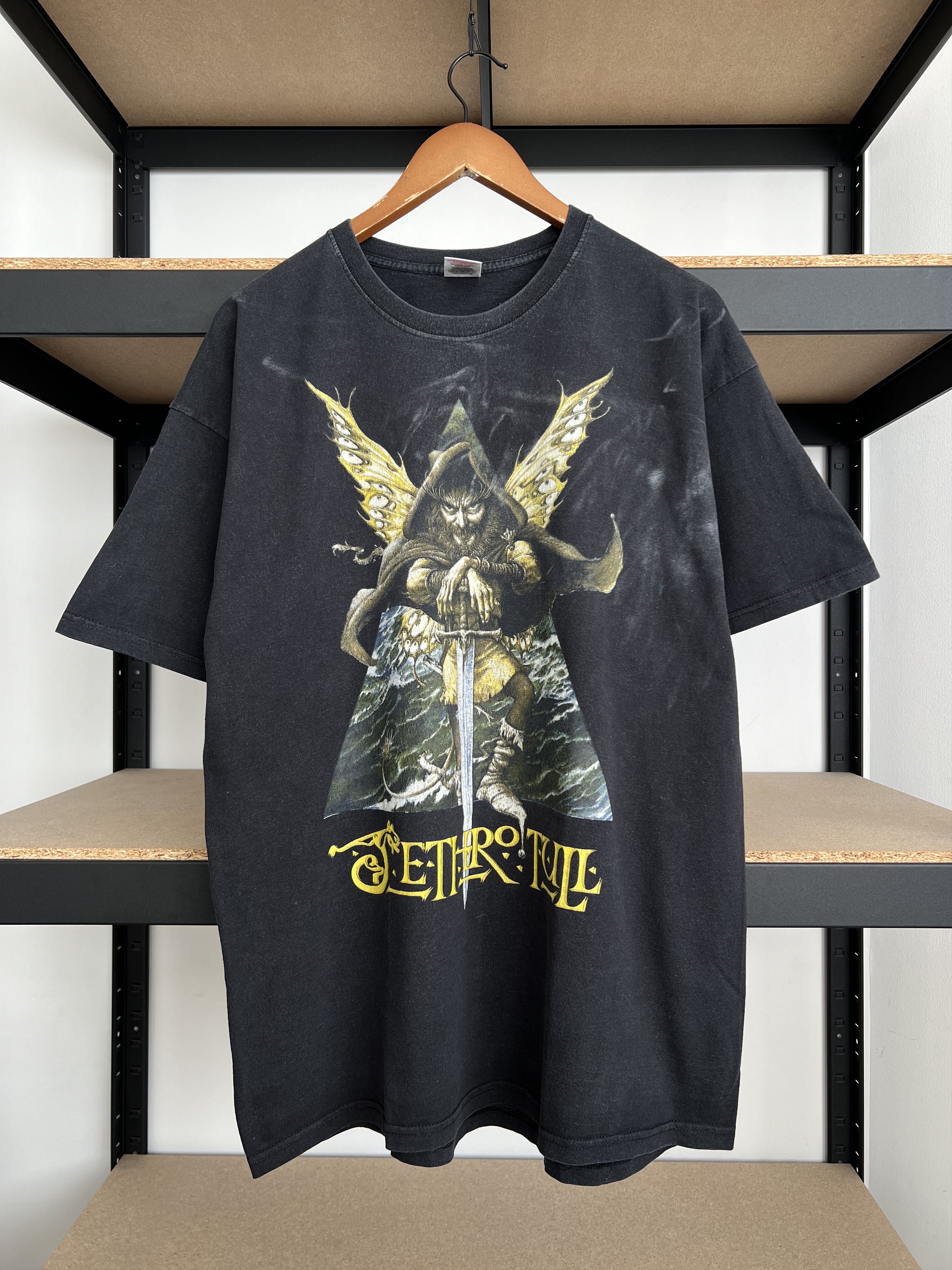 Band Tees Vintage 2000s Jethro Tull Rock Band Black T-shirt Size US XL / EU 56 / 4 - 3 Thumbnail