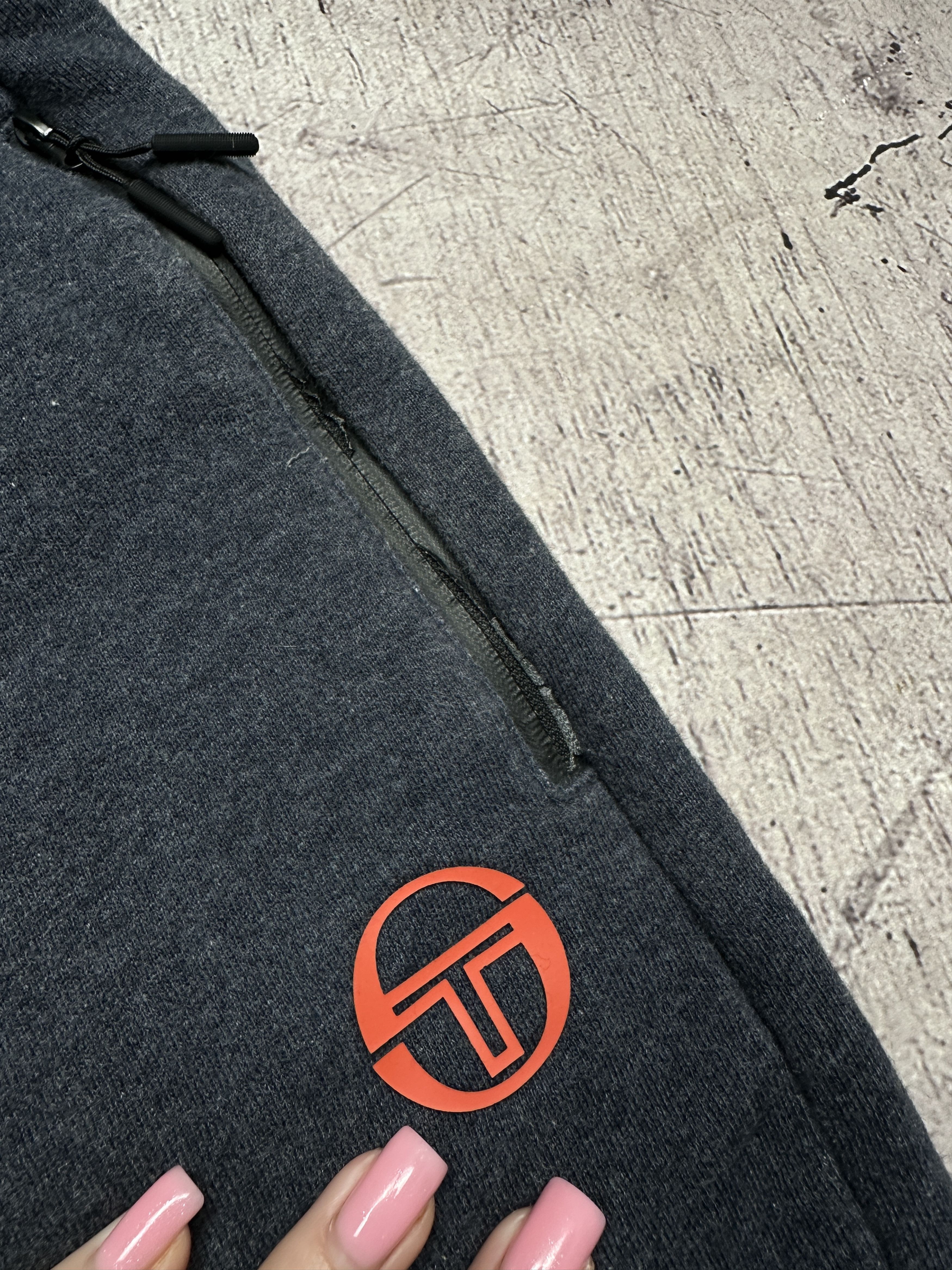 Sergio Tacchini Sergio Tacchini Mens Sweatshorts Shorts Size US 34 / EU 50 - 3 Thumbnail
