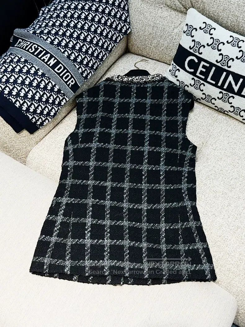 Chanel Chanel 22K black and gray colour block plaid four-pocket t Size S / US 4 / IT 40 - 3 Thumbnail