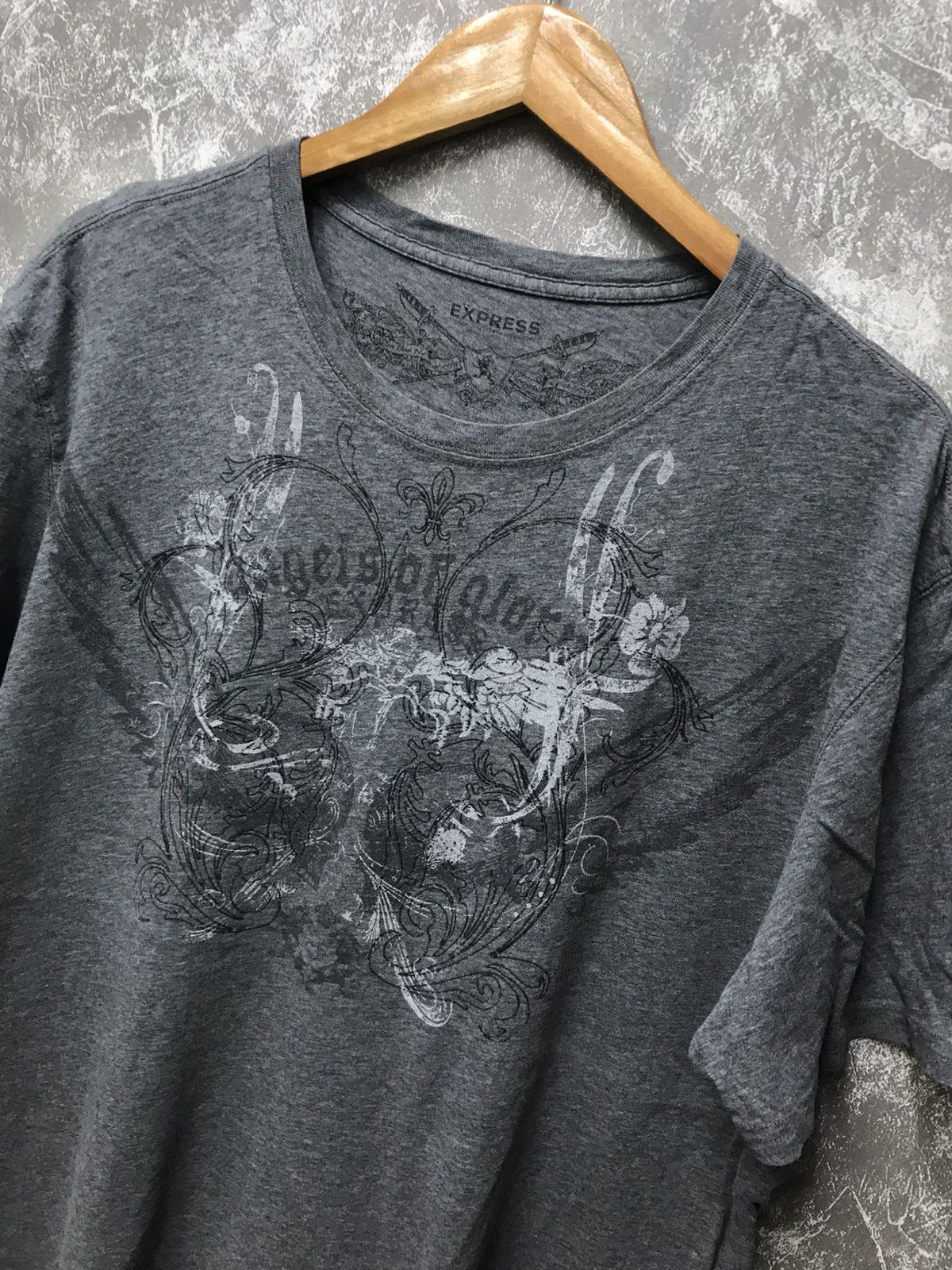 Affliction × Express × Southpole Express Affliction Skull Wing Y2K Graphic Tee Size US XL / EU 56 / 4 - 2 Thumbnail