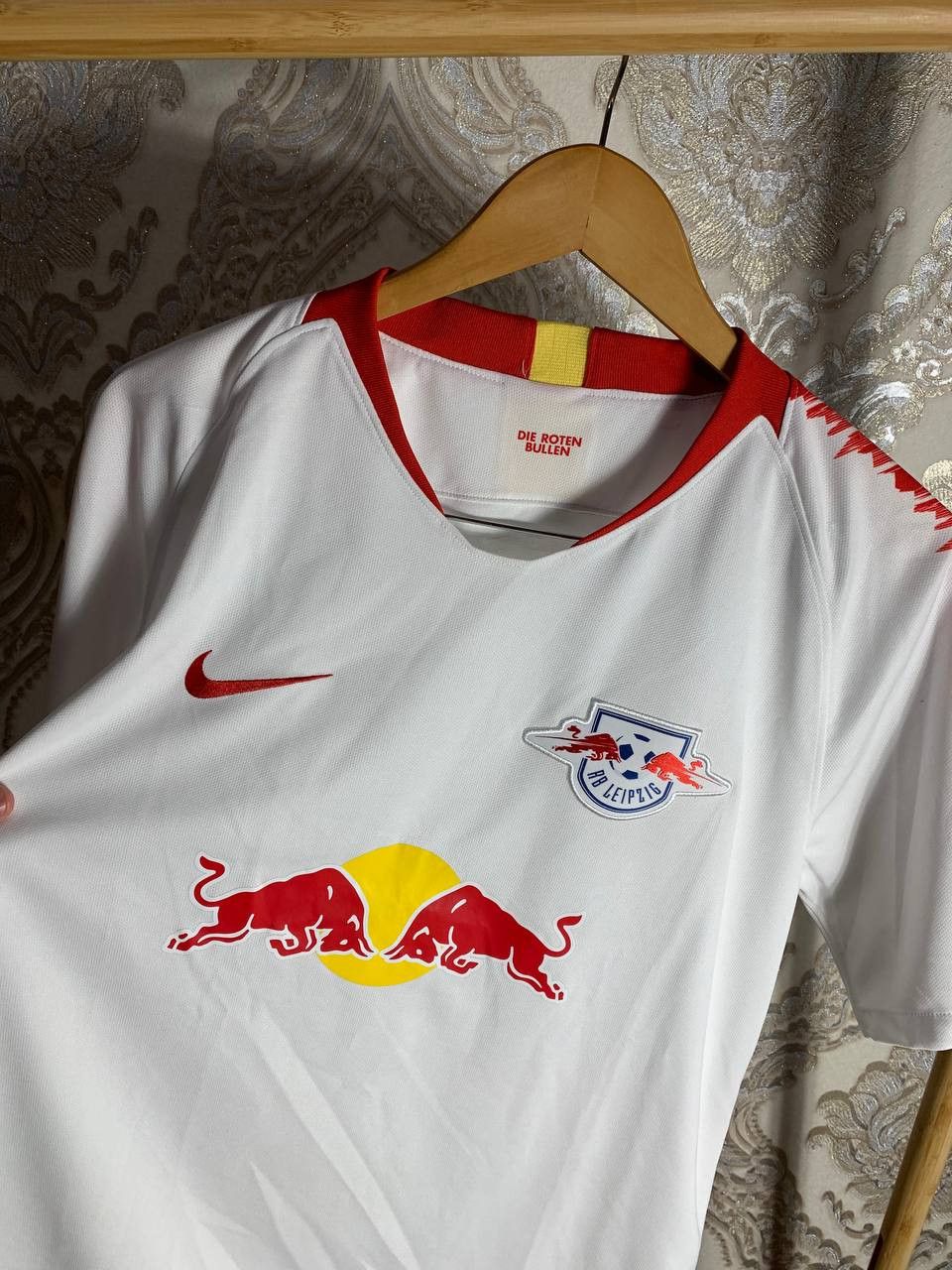 Nike Vintage Nike FC RB Leipzig Austria Soccer Jersey Retr Y2K Size US L / EU 52-54 / 3 - 3 Thumbnail