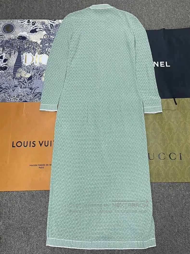 Chanel Chanel Cow green and white striped long knitted cardigan c Size S / US 4 / IT 40 - 3 Thumbnail