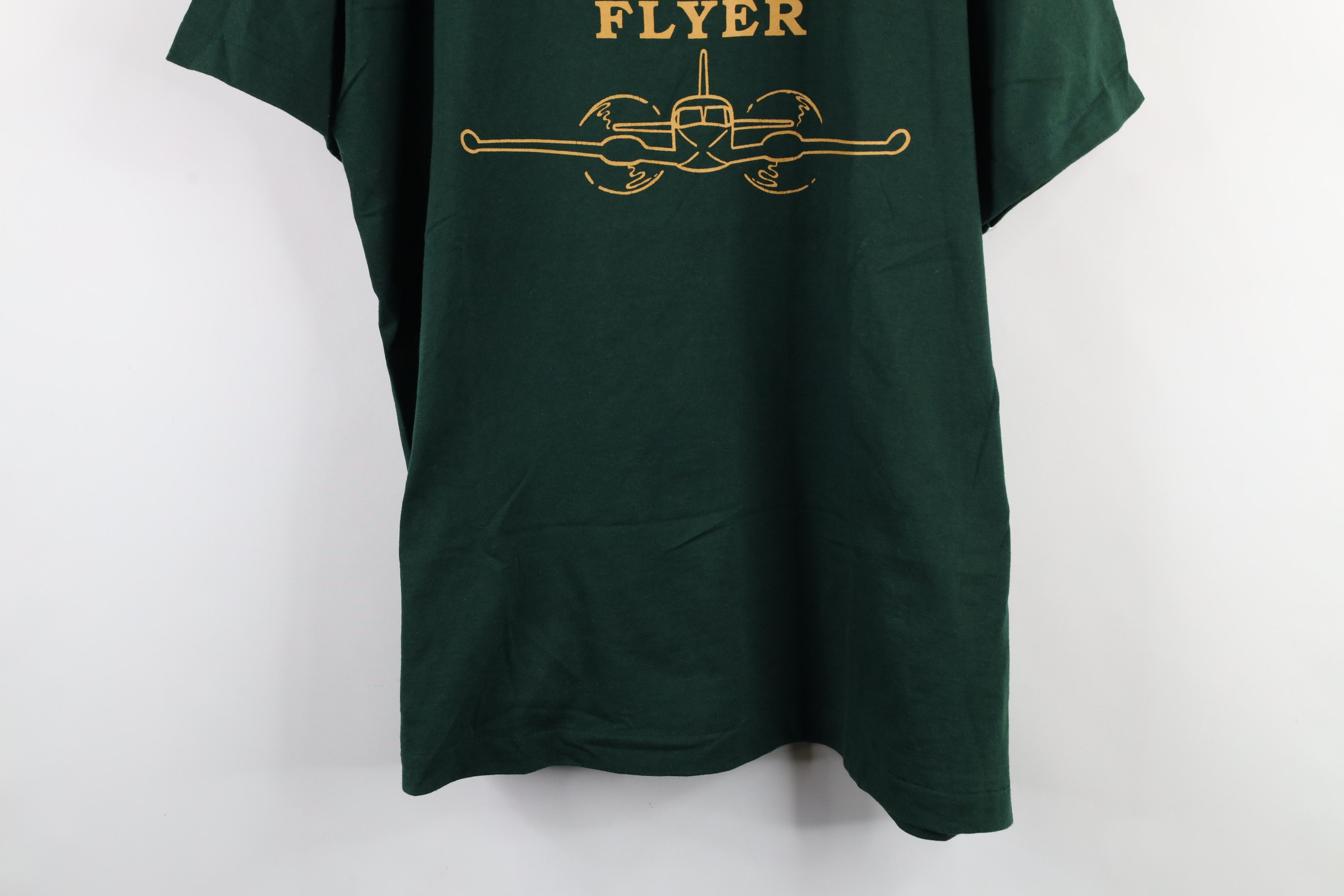 Vintage Vintage 90s Streetwear Twin Cessna Flyer Airplane T-Shirt Size US XL / EU 56 / 4 - 3 Thumbnail