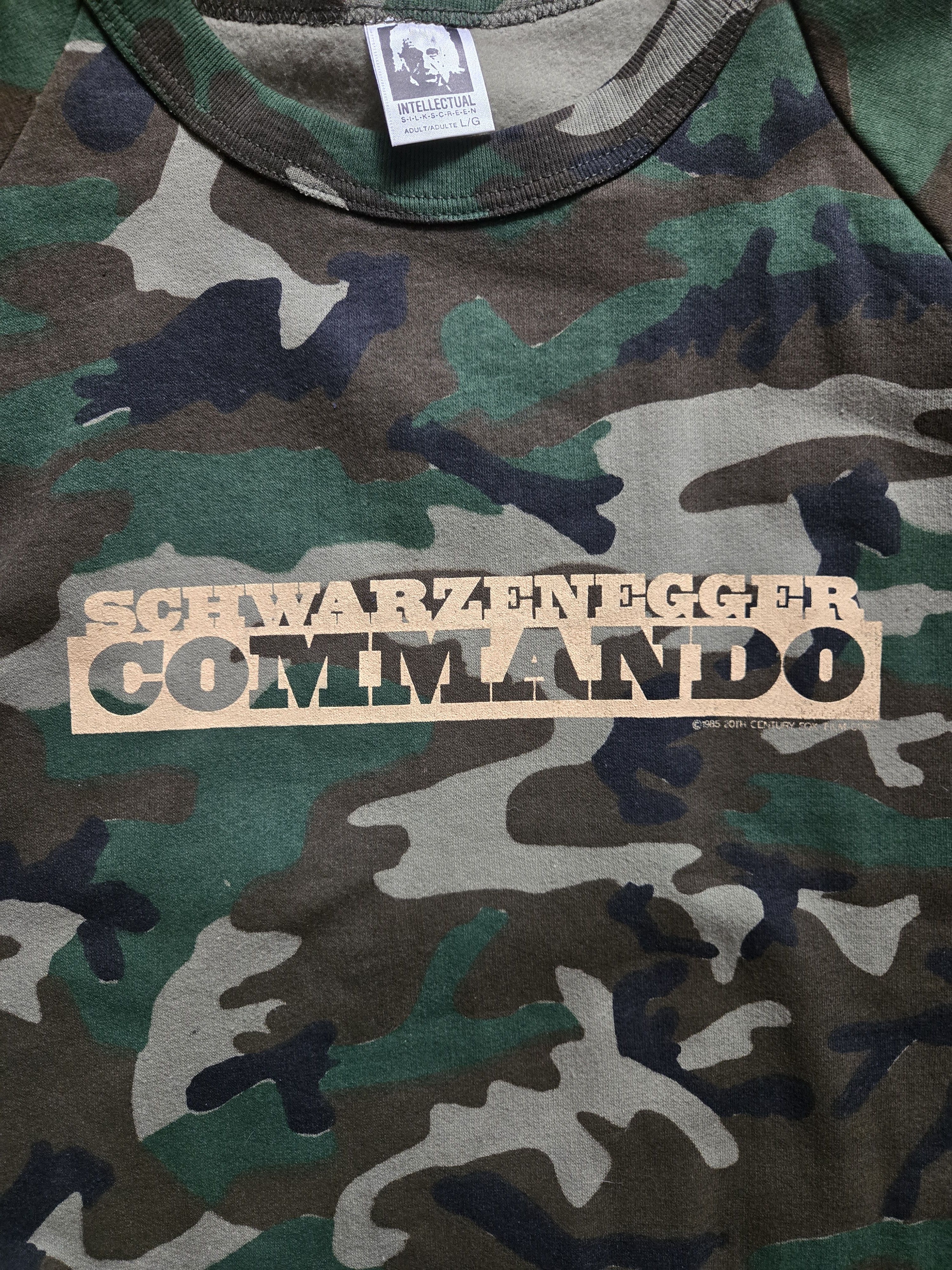 Vintage Vtg 1985 Commando Movie Promo L Camo Crew neck Sweatshirt Size US L / EU 52-54 / 3 - 2 Thumbnail