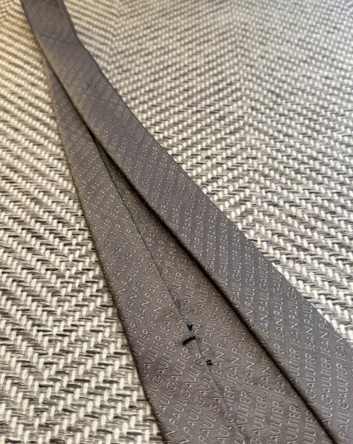 Jean Paul Gaultier Jean Paul Gaultier All-Over Print Premium Gray Tie K24 Size ONE SIZE - 6 Thumbnail