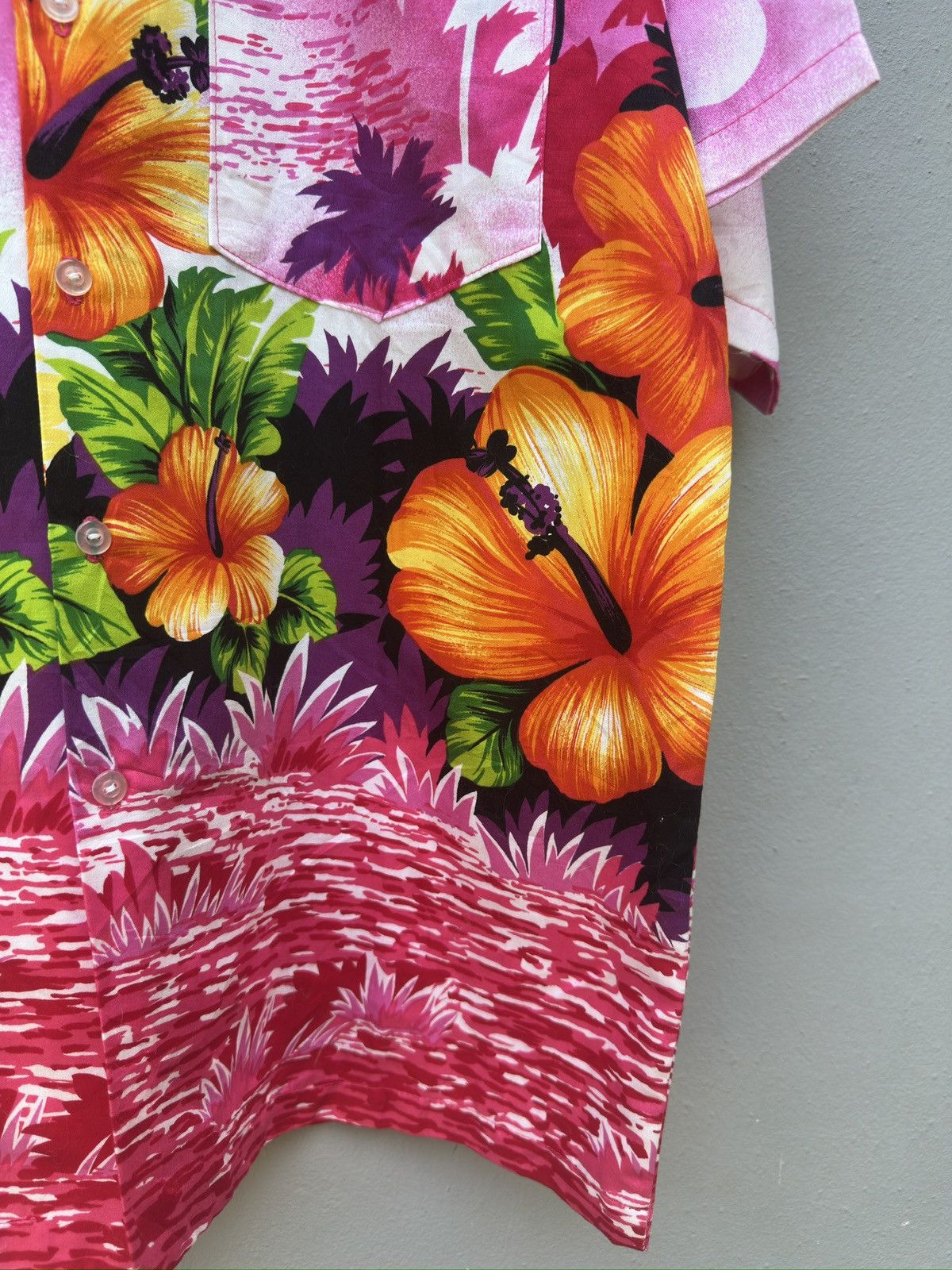 Japanese Brand Japanese Brand Hawaii Colourfull Flowers Size US L / EU 52-54 / 3 - 10 Thumbnail
