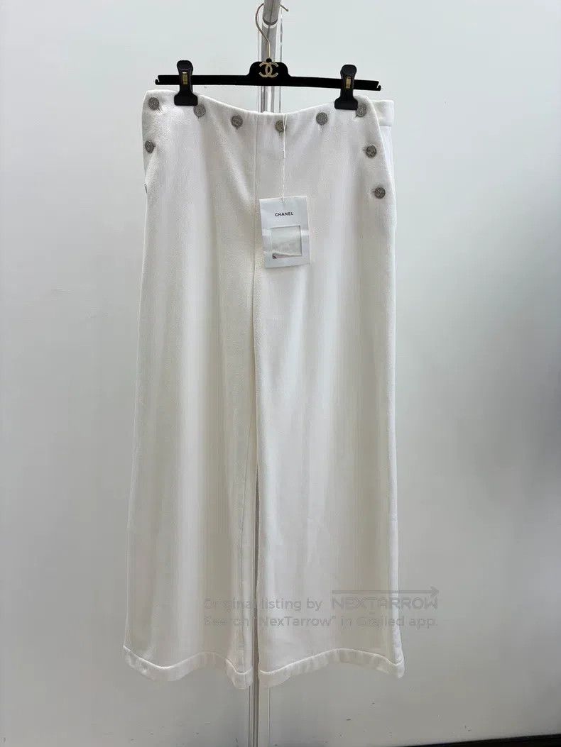 Chanel 24M cocoBeach series buttoned white wide-leg trouse