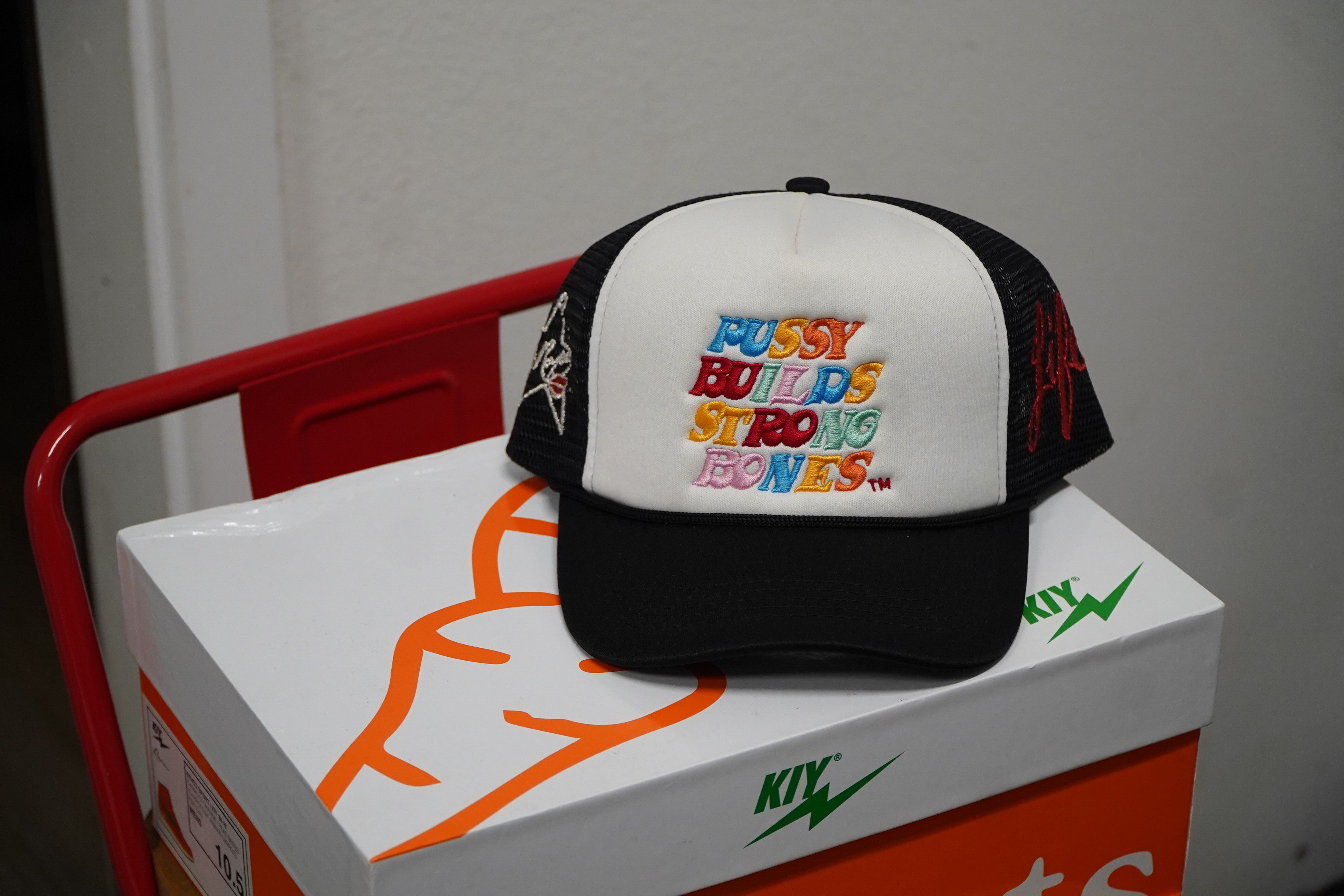 LaRopa La Ropa PBSB Trucker Size ONE SIZE - 1 Thumbnail