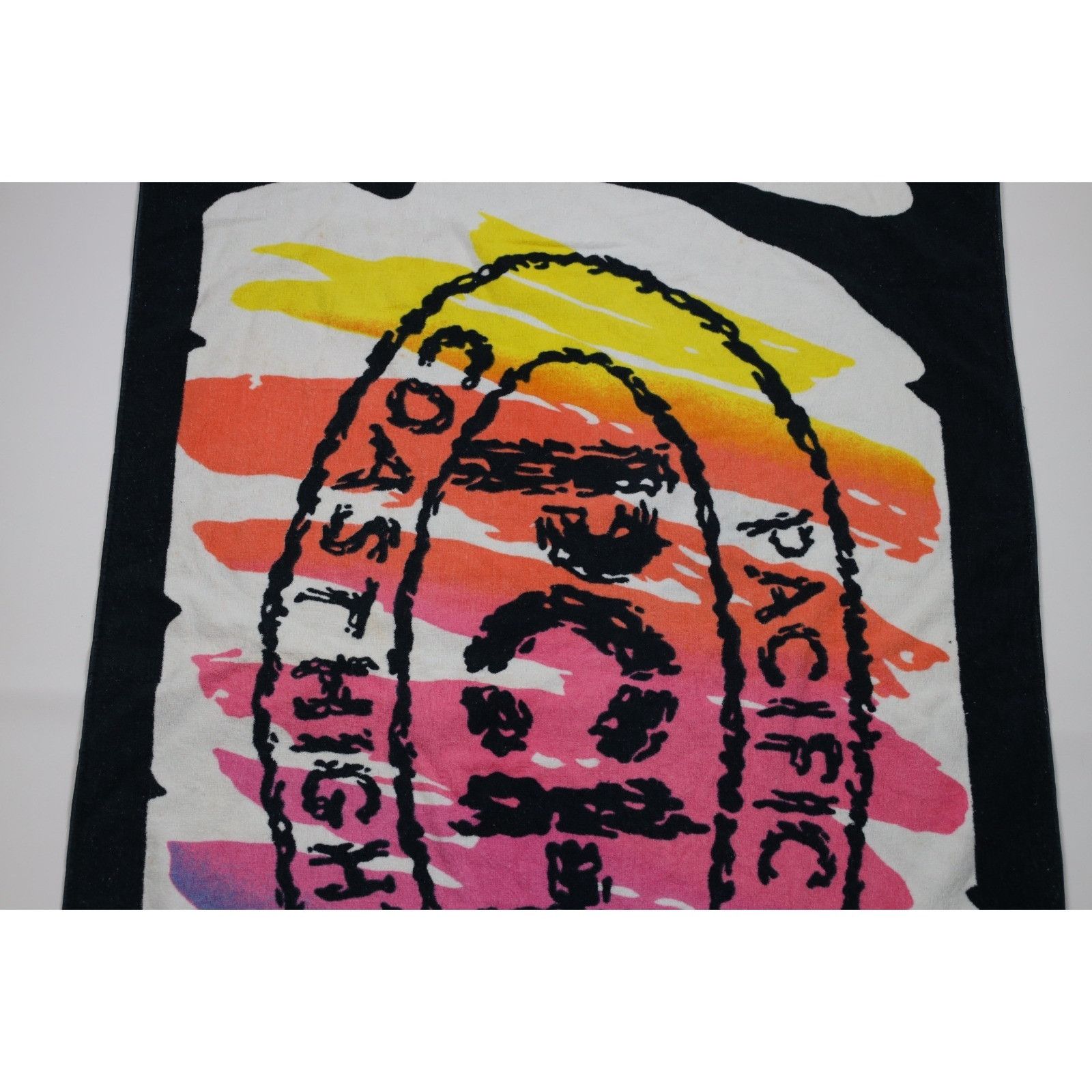 Vintage Vintage 90s Pacific Coast Highway Surfing Skateboard Towel Size ONE SIZE - 3 Thumbnail