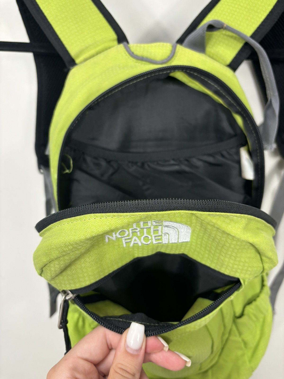 The North Face Vintage The North Face Mercury 18 Hiking Outdoor Backpack Size ONE SIZE - 19 Thumbnail