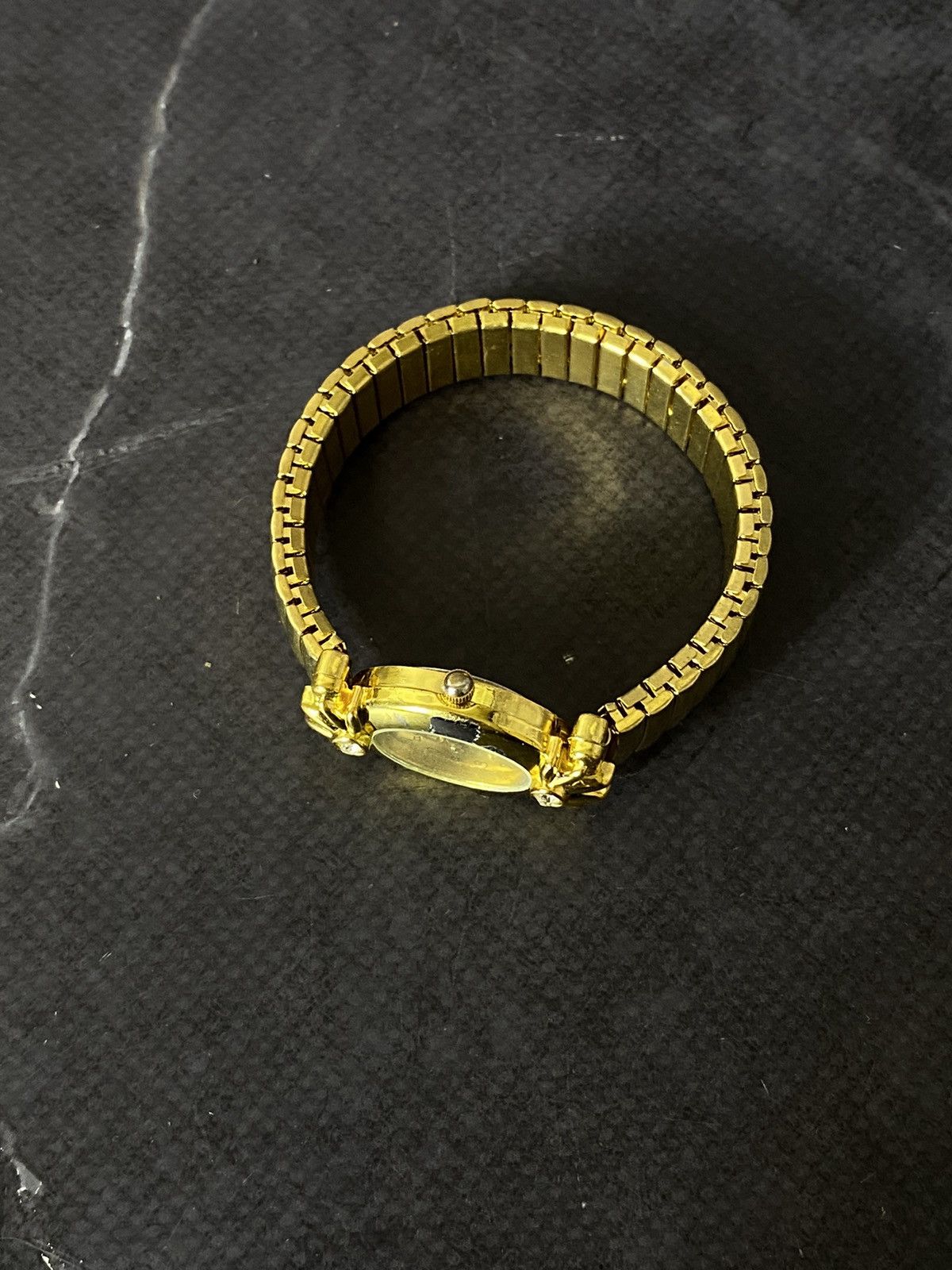 Japanese Brand Vintage Women's Gold Tone Watch Stretch Band Size ONE SIZE - 2 Thumbnail