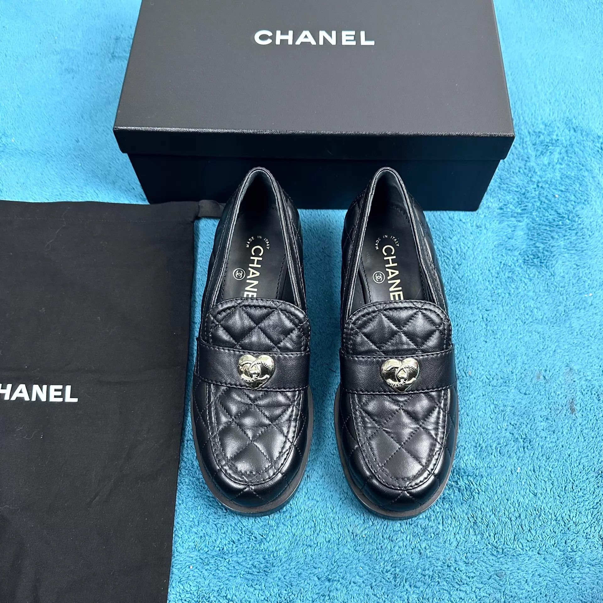 Chanel Chanel Heart Block Heel Loafer Black 37 EU Size US 6.5 / IT 36.5 - 1 Thumbnail