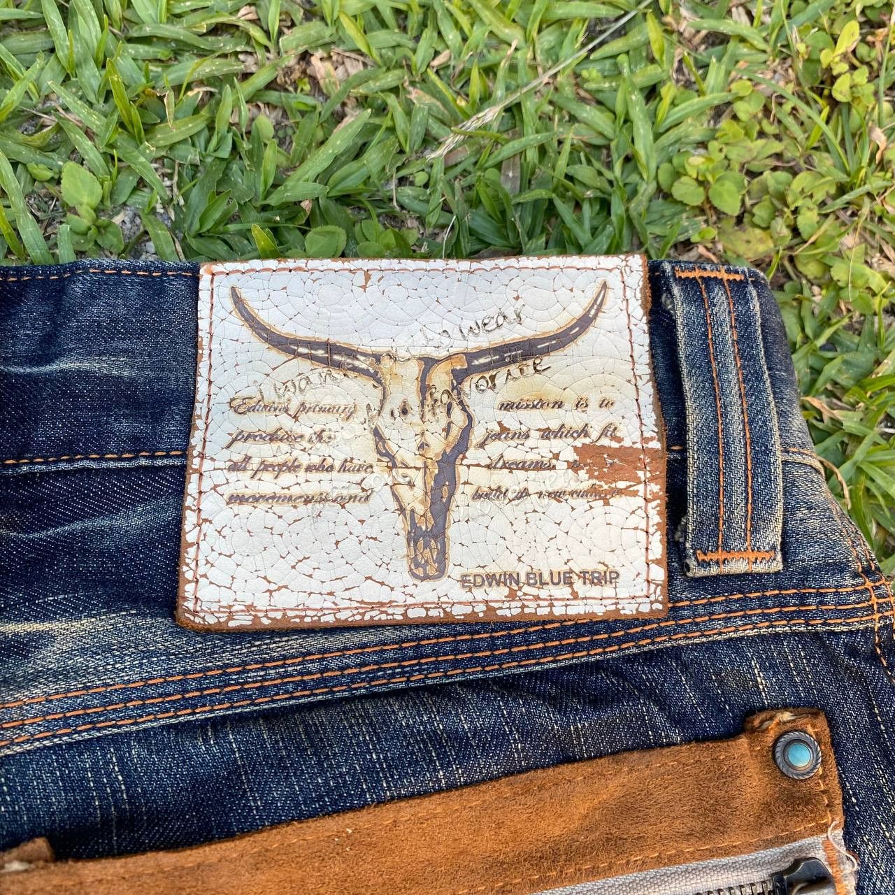 Edwin Vintage Edwin Buffalo Blue Trip Distressed Flare Jeans LGB Size US 34 / EU 50 - 2 Thumbnail
