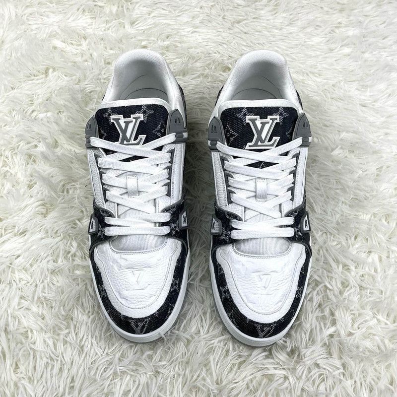 Louis Vuitton Louis Vuitton Trainer Low Top Sneakers in Gray -2508 Size US 10.5 / EU 43-44 - 2 Thumbnail