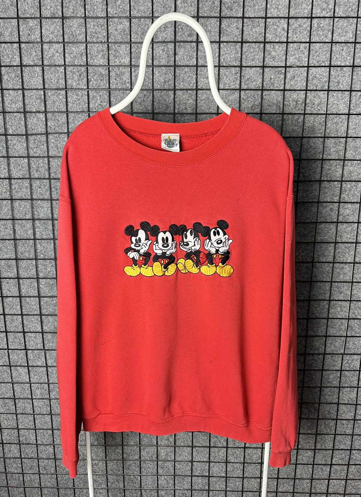 Disney × Mickey Mouse × Vintage The Disney Catalog Vintage Mickey Mouse Sweatshirt Size M Size US M / EU 48-50 / 2 - 1 Thumbnail