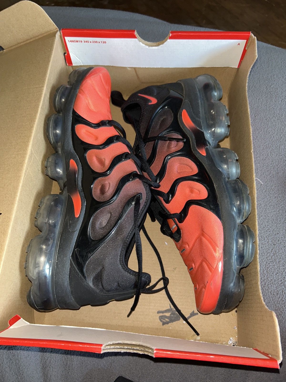 Nike NIKE AIR VAPORMAX PLUS Size US 10.5 / EU 43-44 - 1 Thumbnail