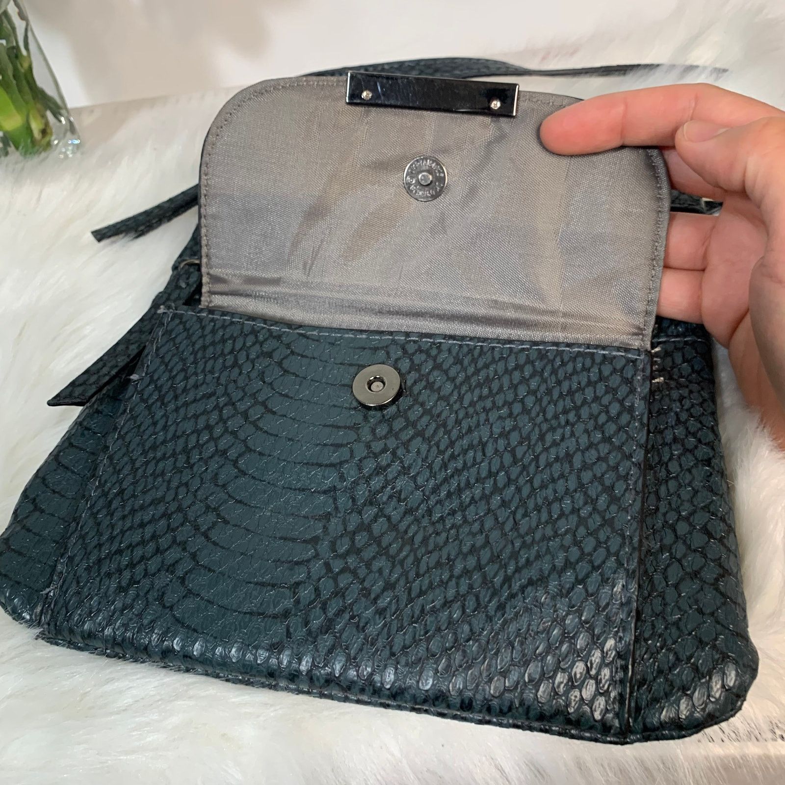 Other Nicole Cute Gray Crossbody Size ONE SIZE - 3 Thumbnail
