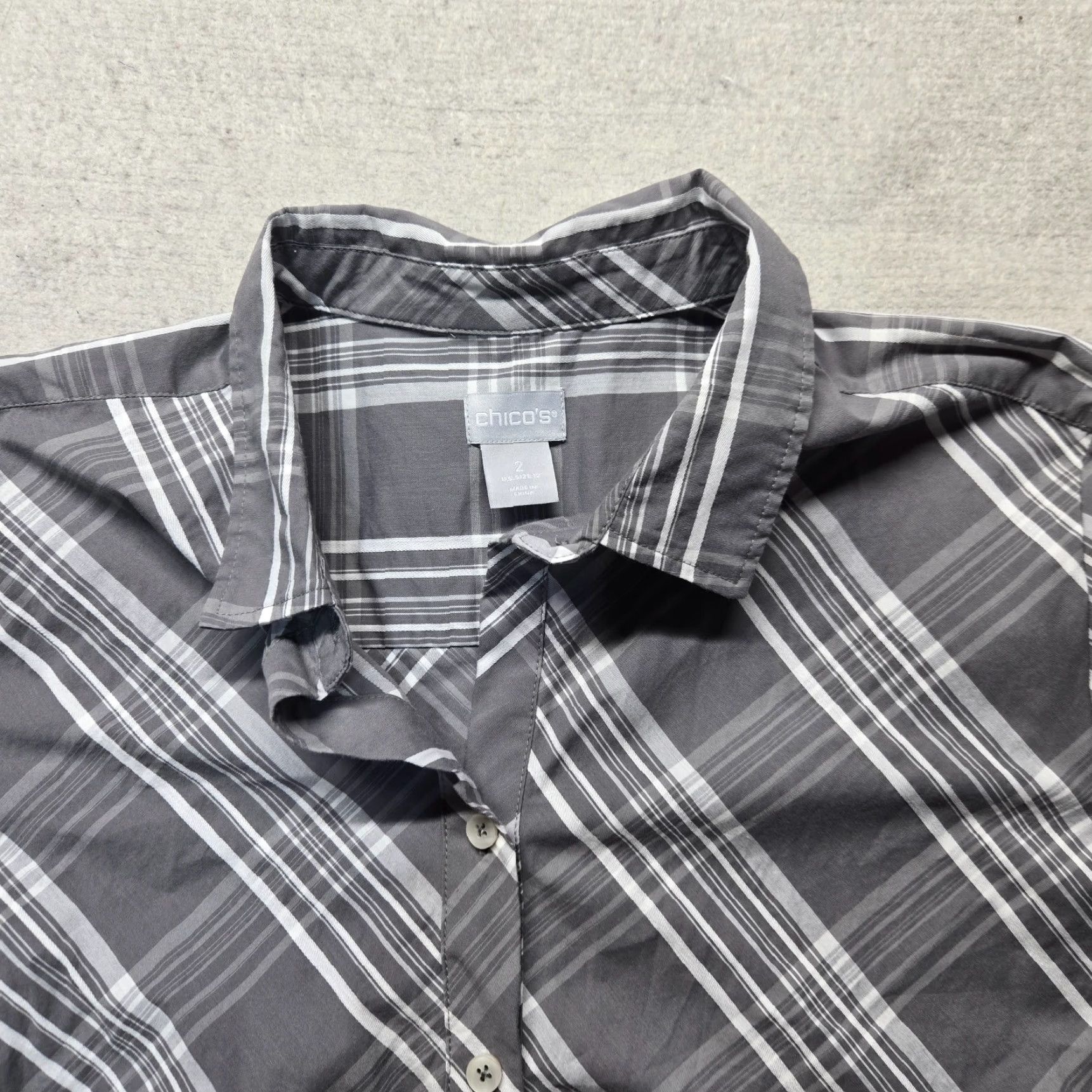 Vintage Chico's Shirt Women's Button-Up Collared Gray Striped Long Sleeve Size 2 Adult Regular Affordable Casual Gray Womens Size XS / US 0-2 / IT 36-38 - 2 Thumbnail