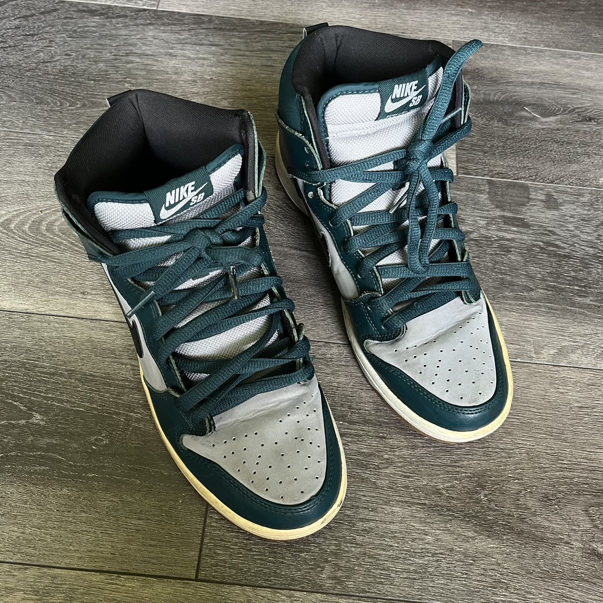 Nike Vintage Nike SB Dunk High Newport Men’s 305050-306 2013 9.5 Size US 9.5 / EU 42-43 - 3 Thumbnail