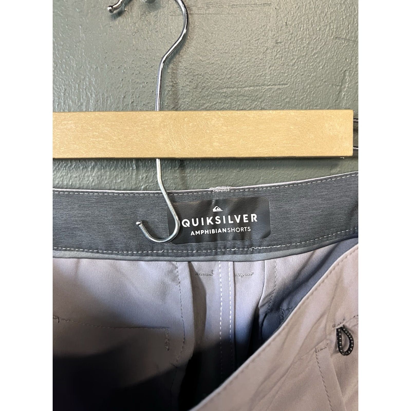 Quiksilver Quiksilver Mens Outdoor Beach Amphibion Shorts Size 32 Gray Chino Outdoor Mens 32 Size US 32 / EU 48 - 3 Thumbnail