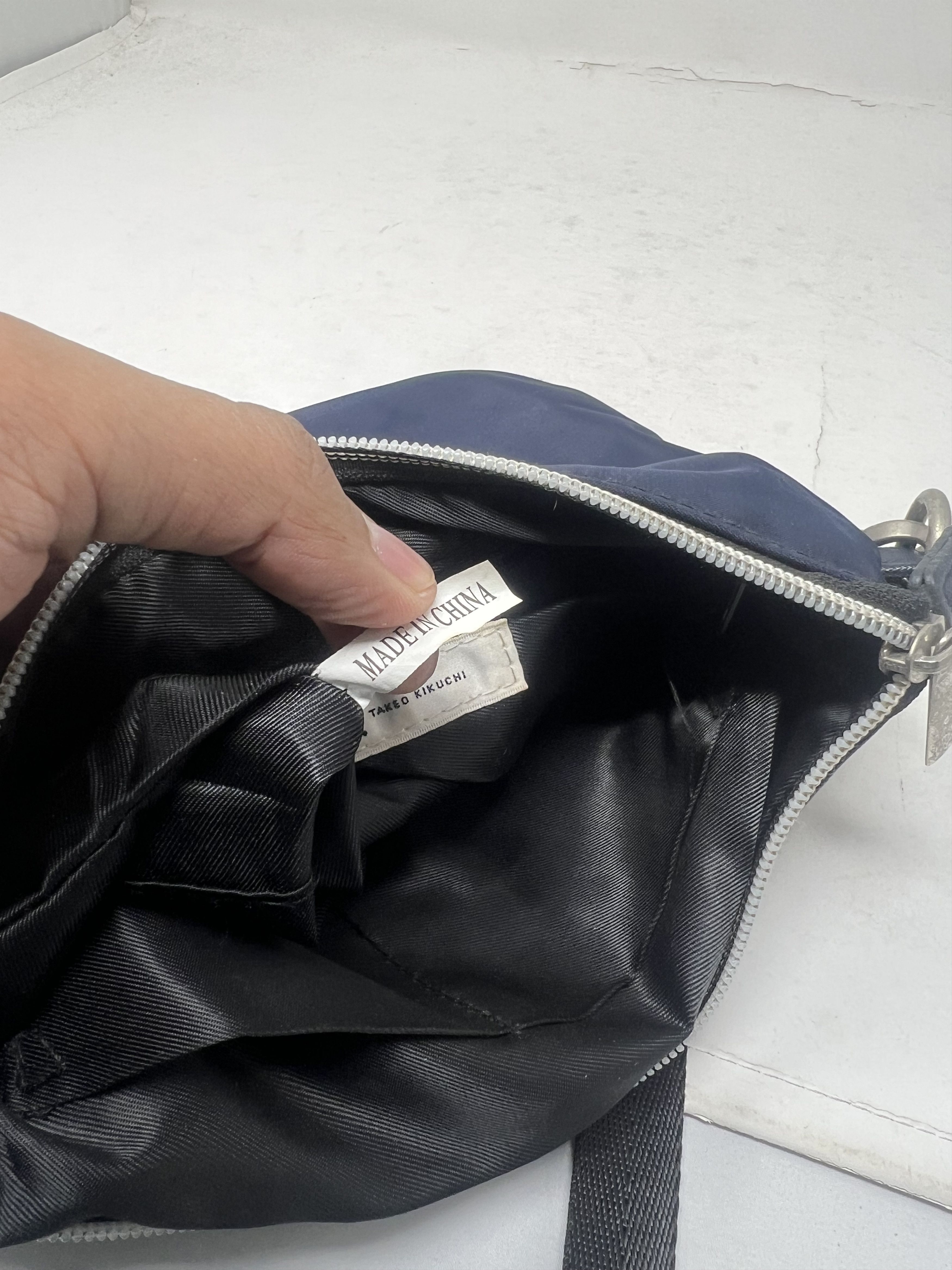Takeo Kikuchi Takeo Kikuchi Crossbody Sling Bag Size ONE SIZE - 17 Thumbnail