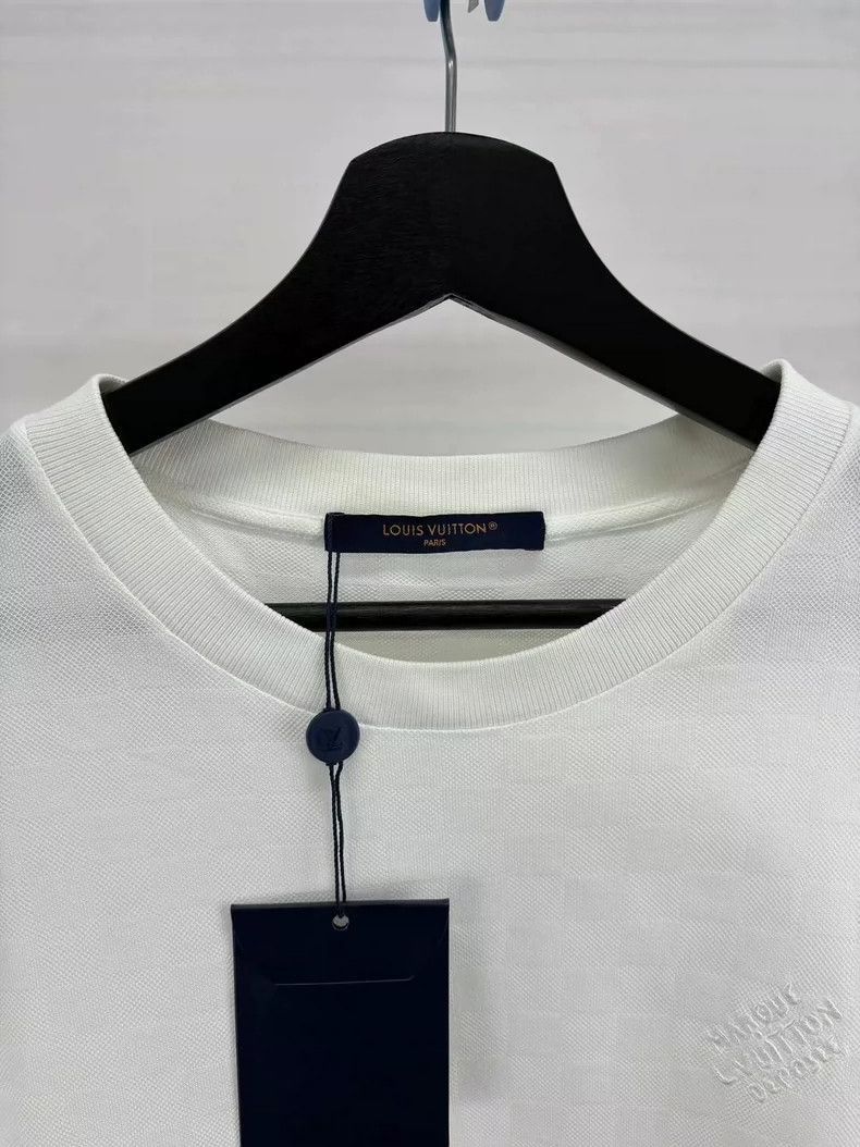 Louis Vuitton Louis Vuitton Short Sleeve Embroidered TShirt-2506 Size US L / EU 52-54 / 3 - 4 Thumbnail