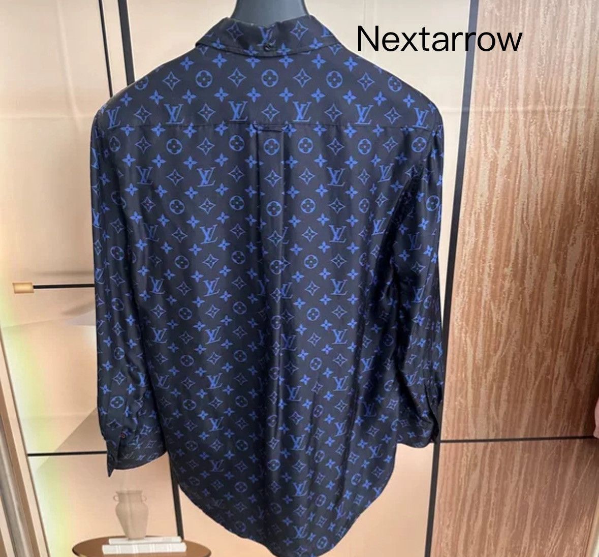 Louis Vuitton Louis Vuitton 24 new blue floral mulberry silk shirt Size US M / EU 48-50 / 2 - 2 Thumbnail